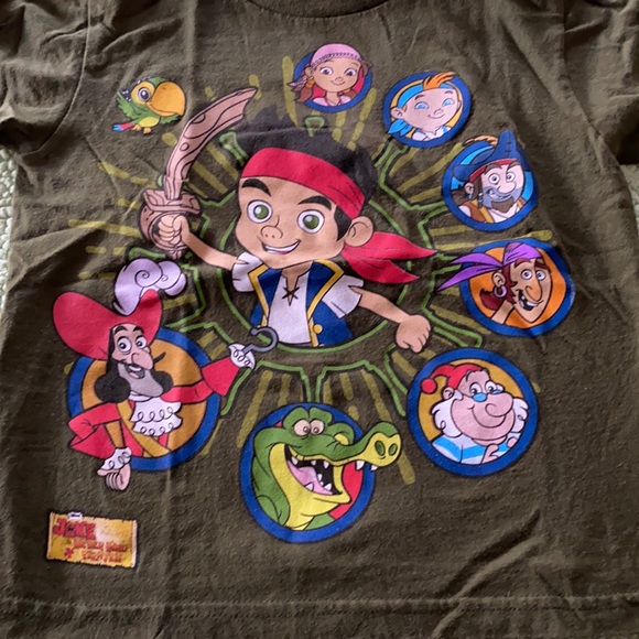 Jake and the Neverland Pirates T-Shirt - Picture 3 of 4
